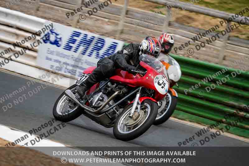 Vintage motorcycle club;eventdigitalimages;mallory park;mallory park trackday photographs;no limits trackdays;peter wileman photography;trackday digital images;trackday photos;vmcc festival 1000 bikes photographs